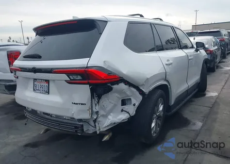 2024 Toyota Grand Highlander Limited z USA, uszkodzony, nr VIN 5TDAAAA57RS011721